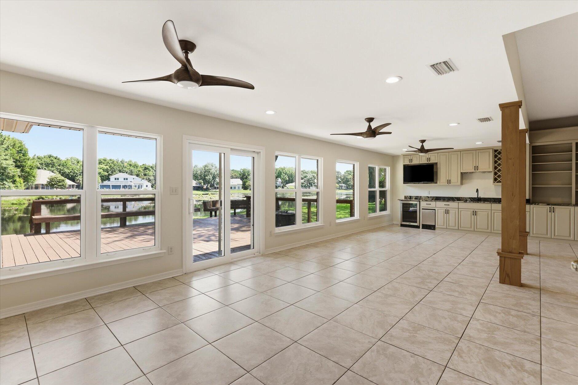 WINDWARD PH 3 - Residential