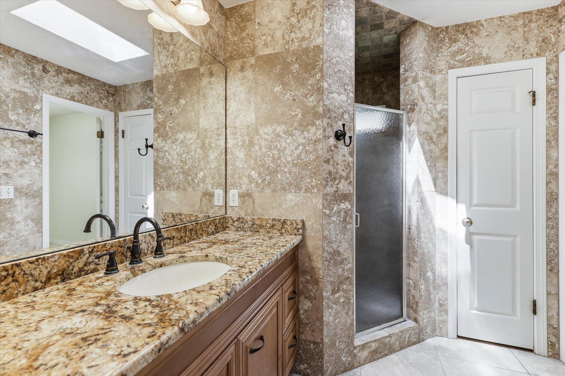 WINDWARD PH 3 - Residential