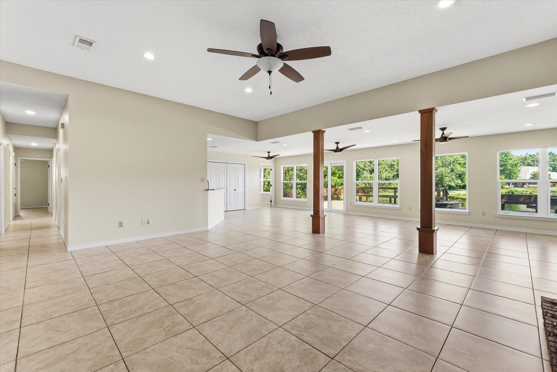 WINDWARD PH 3 - Residential