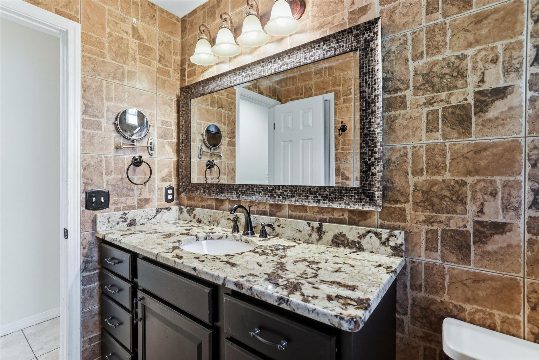 WINDWARD PH 3 - Residential