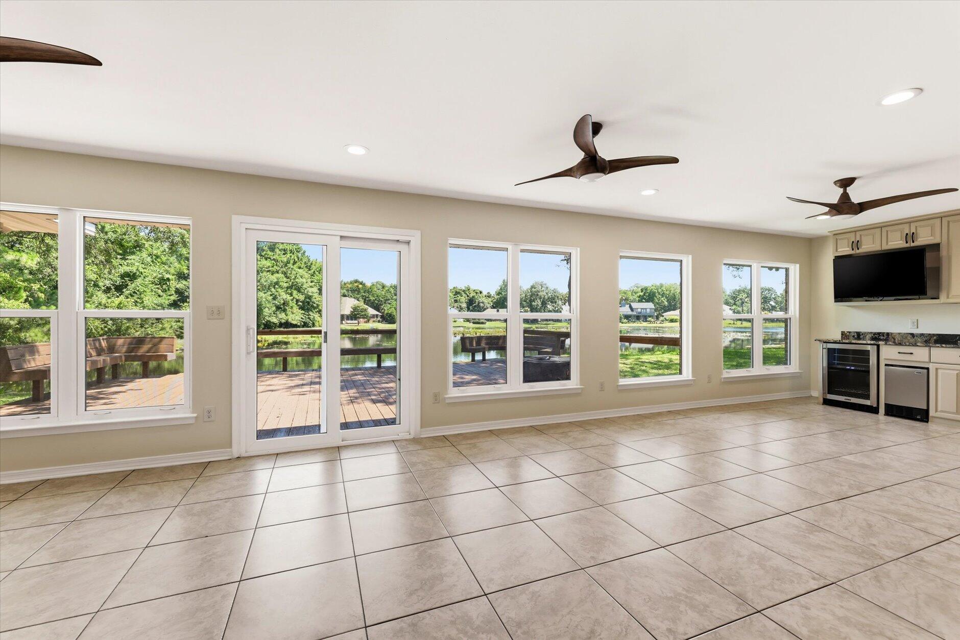 WINDWARD PH 3 - Residential