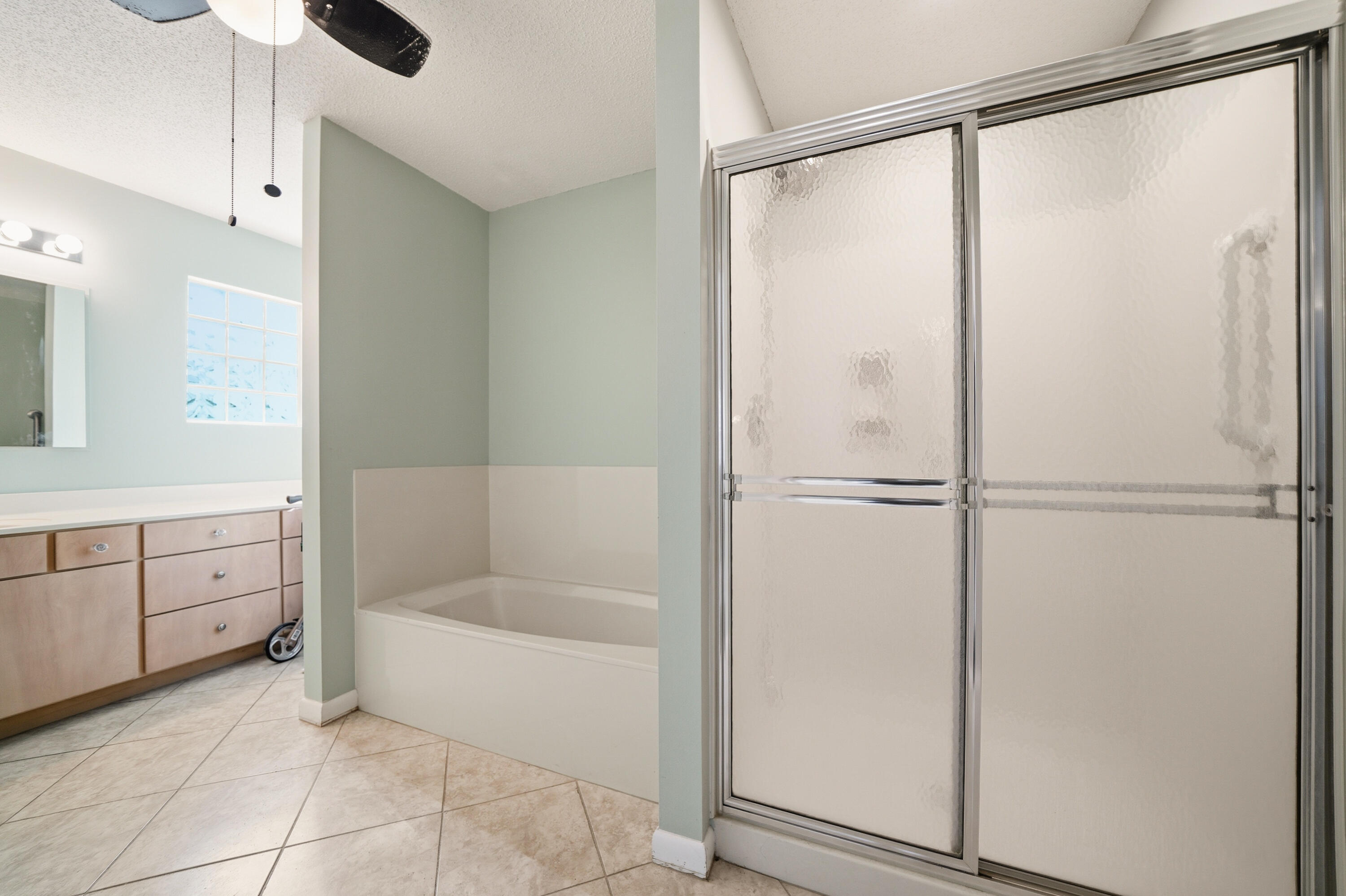 FAIRWAY LAKES PH 2 - Residential