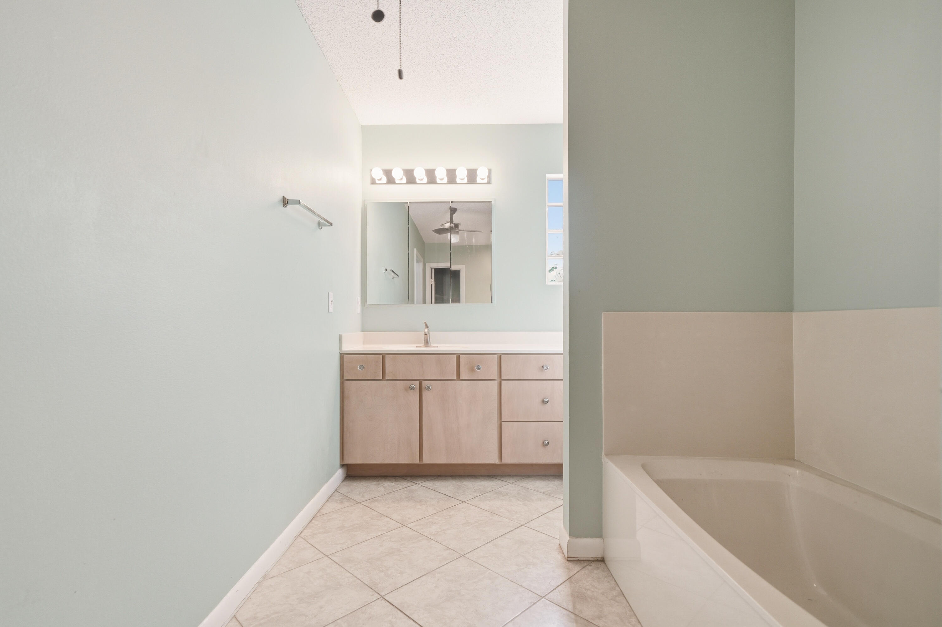 FAIRWAY LAKES PH 2 - Residential