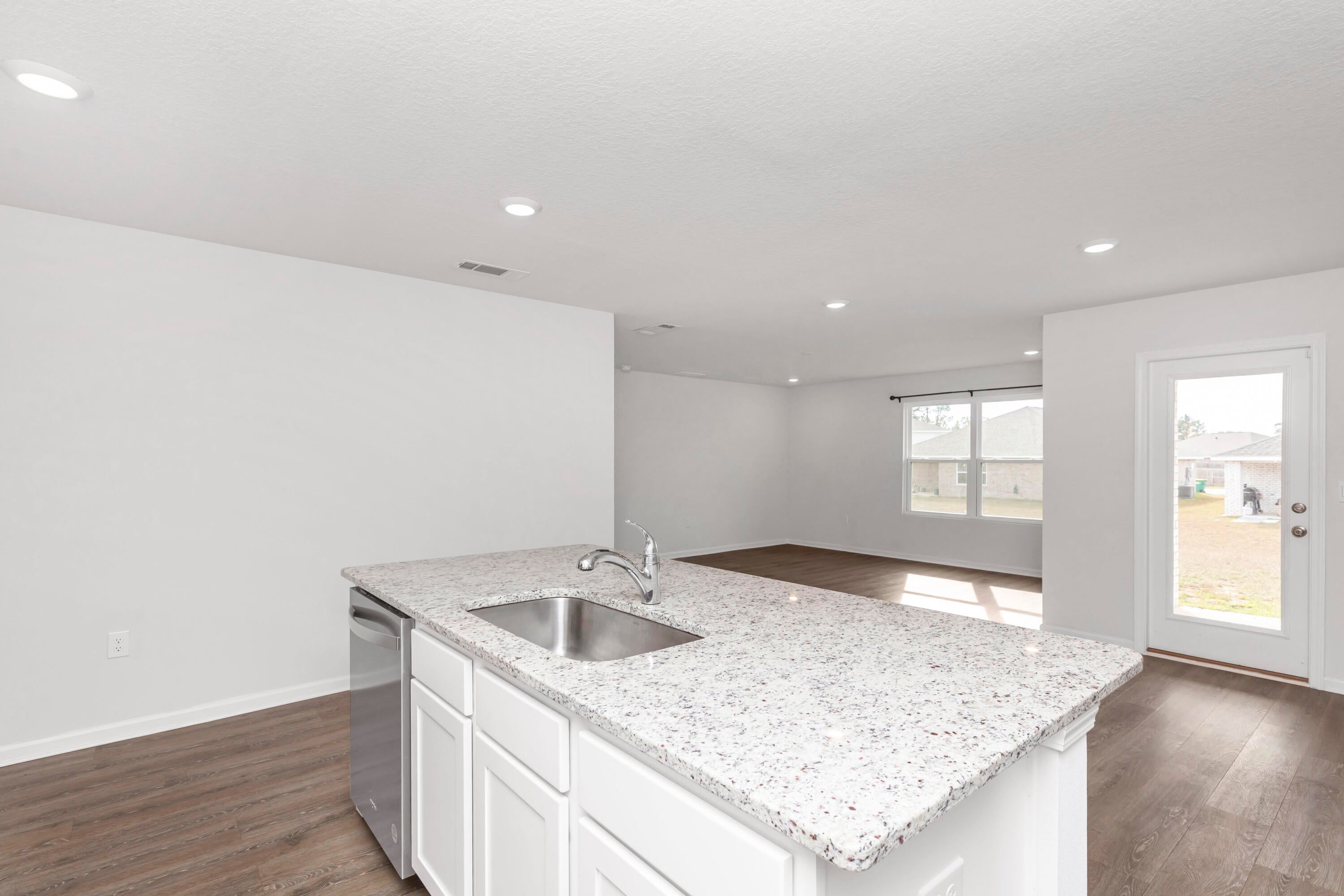PATRIOT RIDGE - Residential Lease