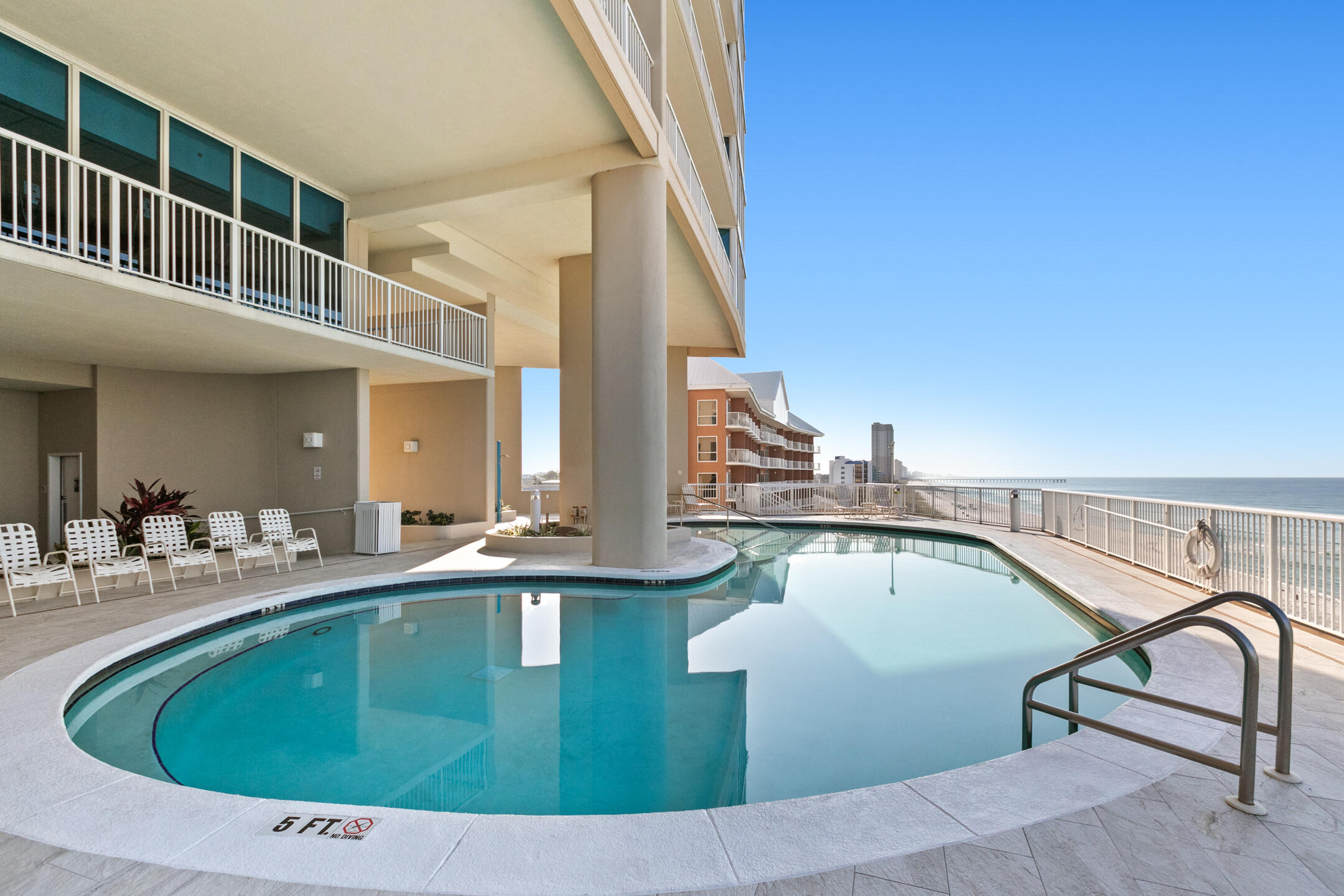PALAZZO CONDOMINIUM - Residential