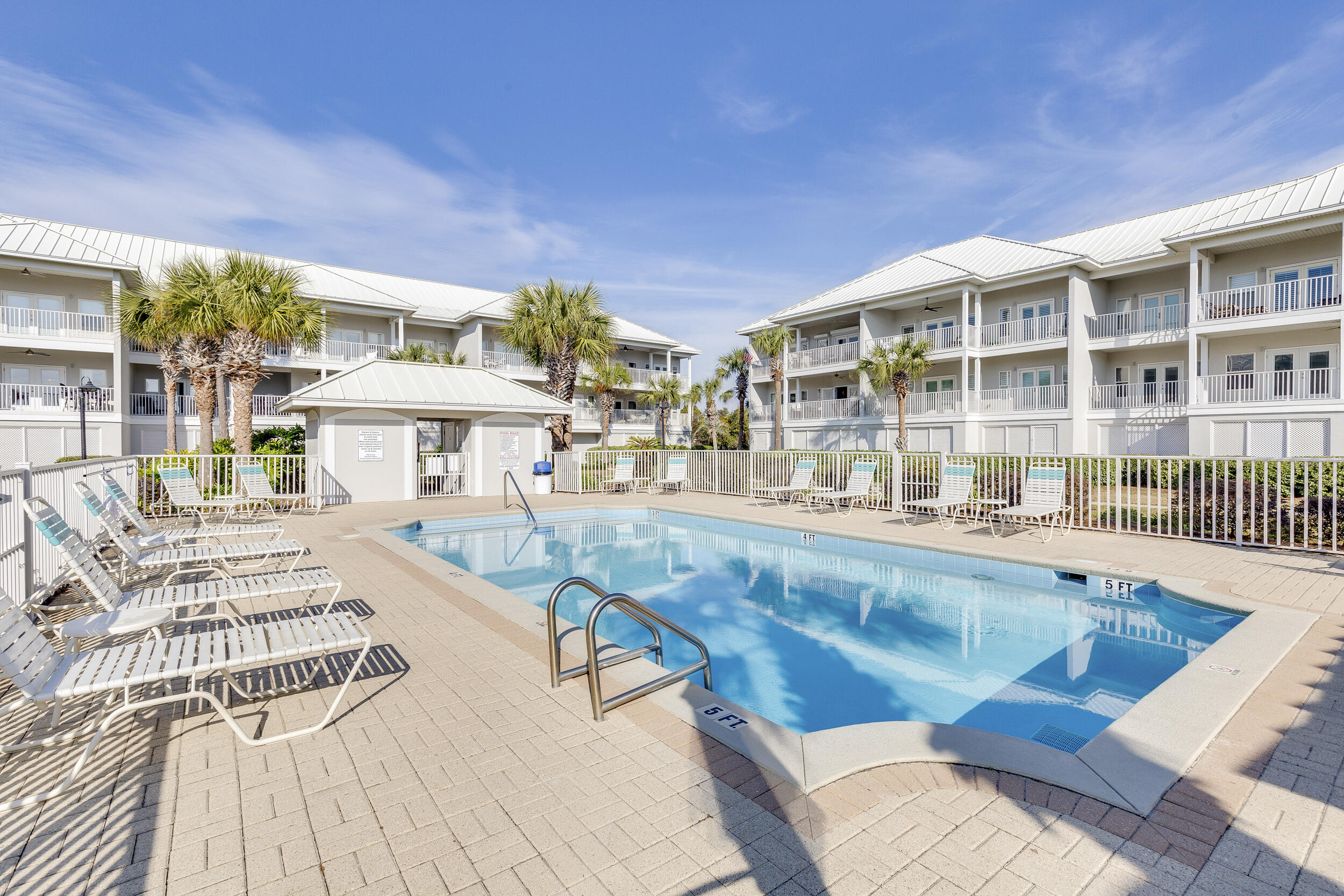 PAVILION PALMS - Residential