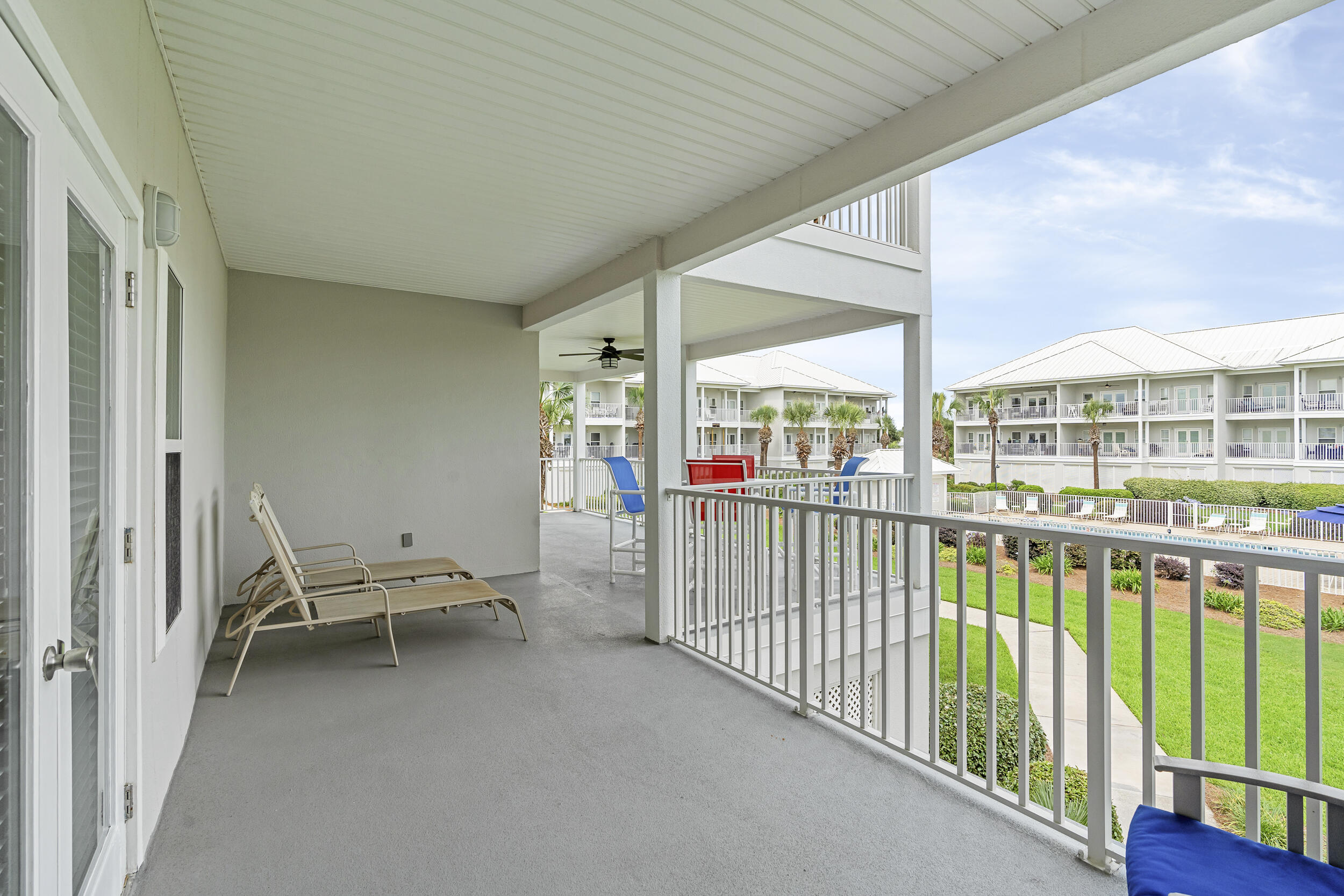 PAVILION PALMS - Residential