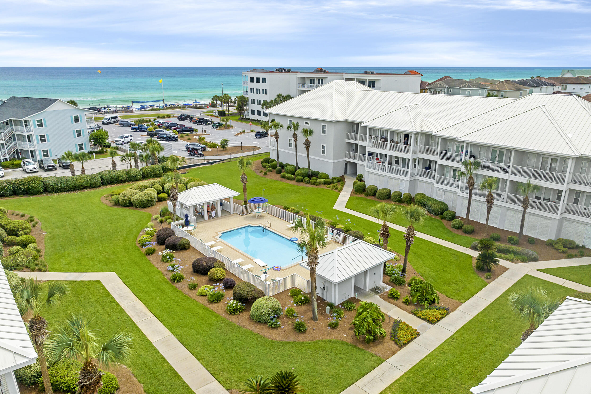 PAVILION PALMS - Residential