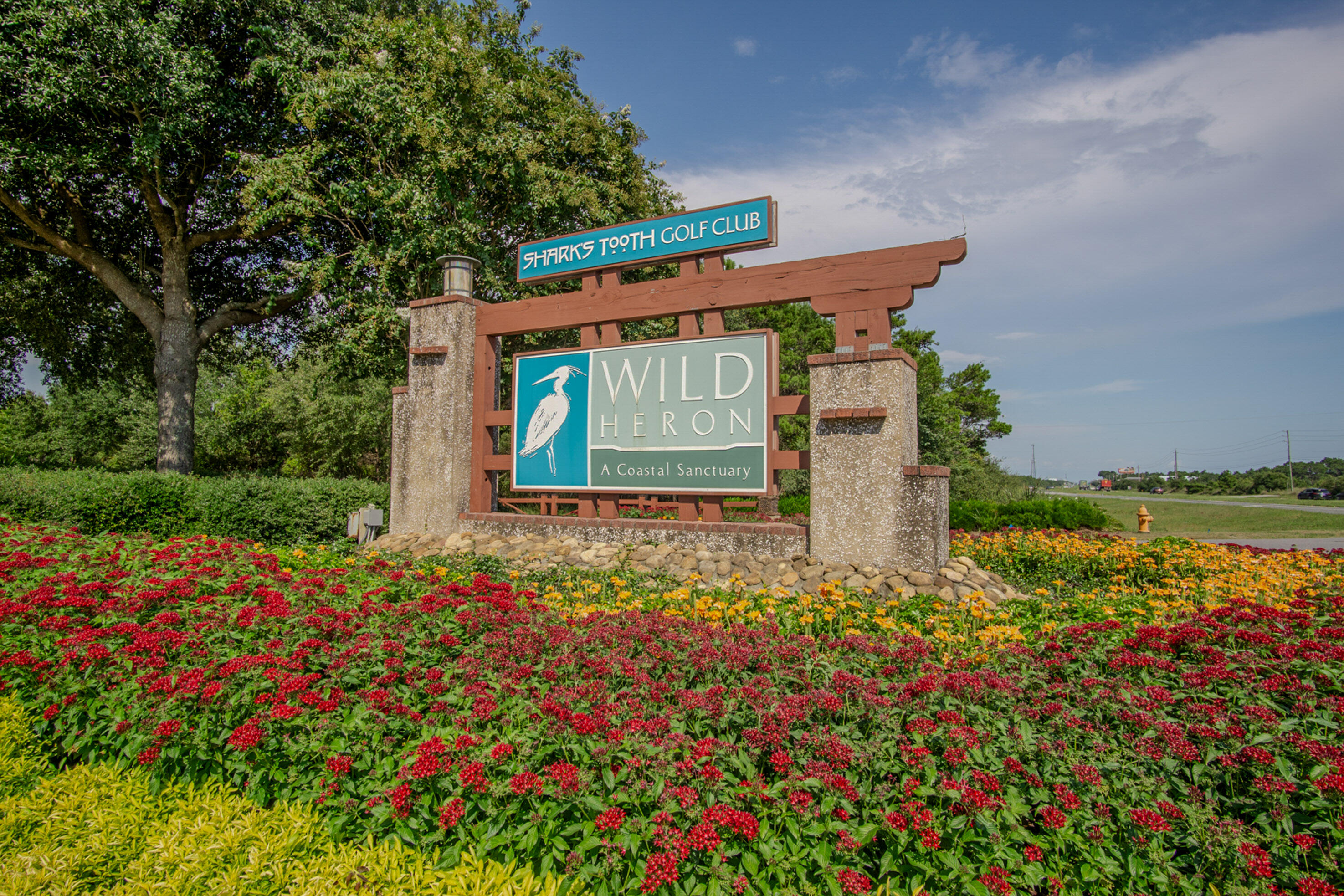 LAKESIDE LODGE AT PROSPECT POINT - Residential