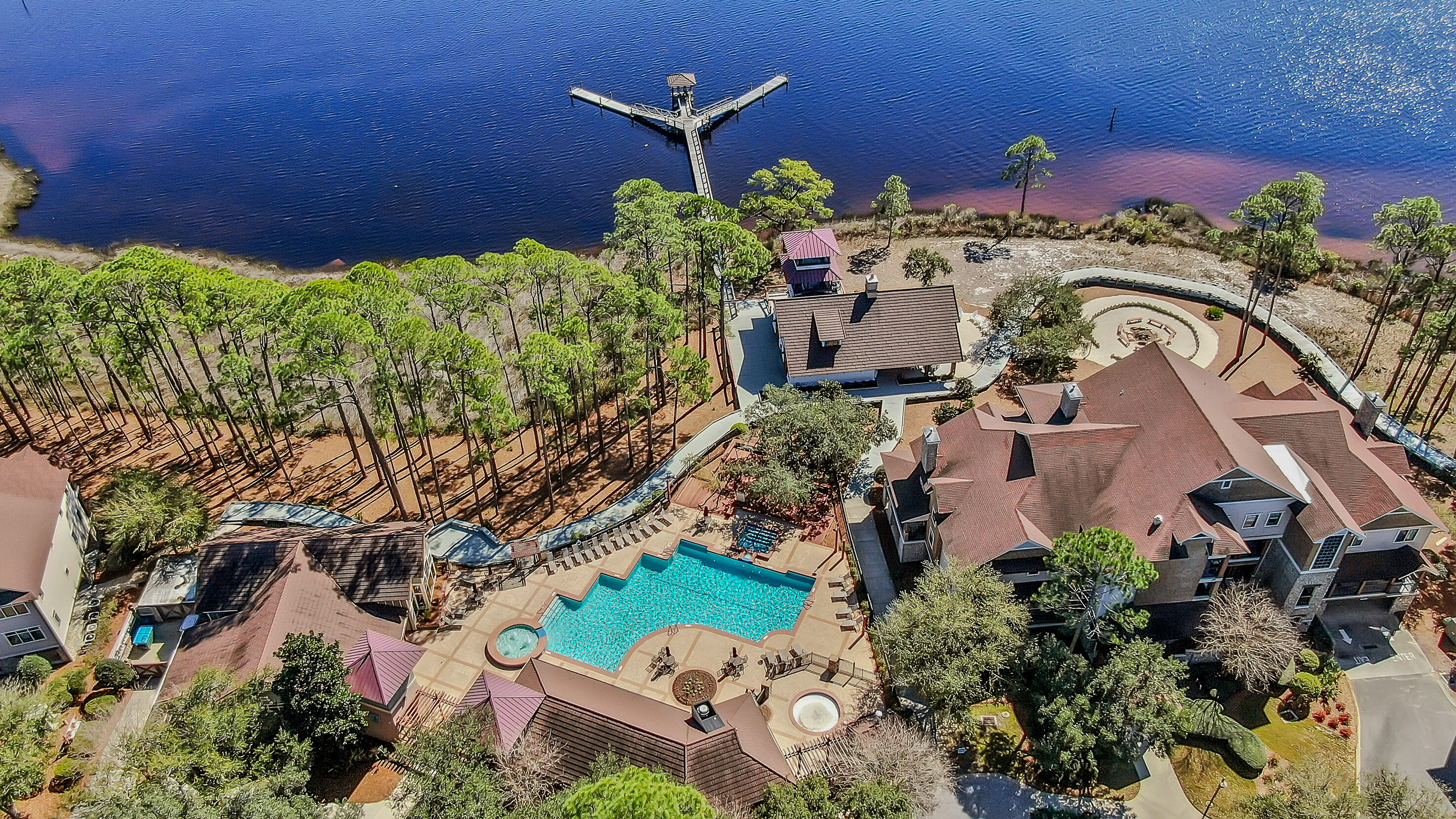 LAKESIDE LODGE AT PROSPECT POINT - Residential