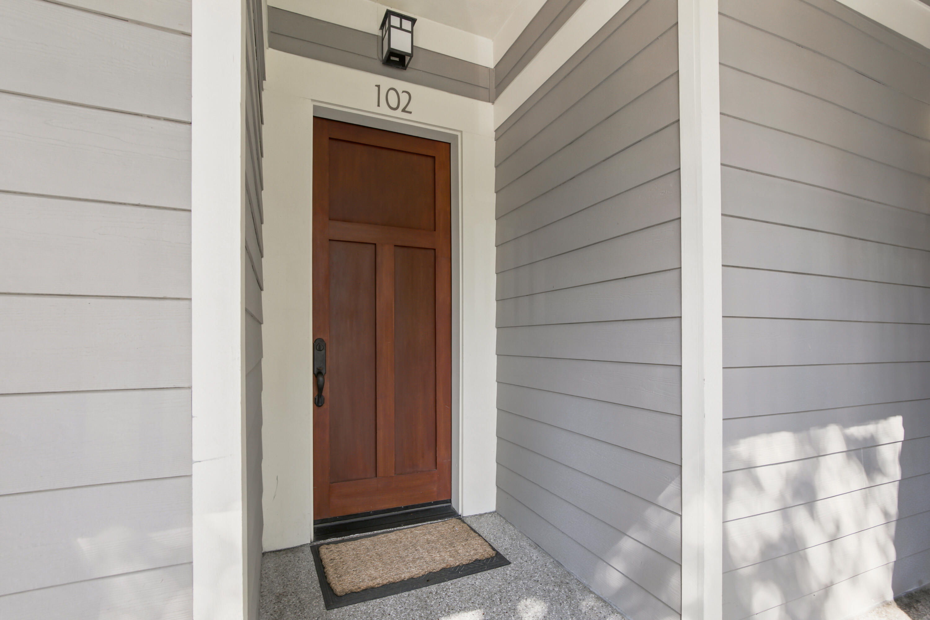 LAKESIDE LODGE AT PROSPECT POINT - Residential