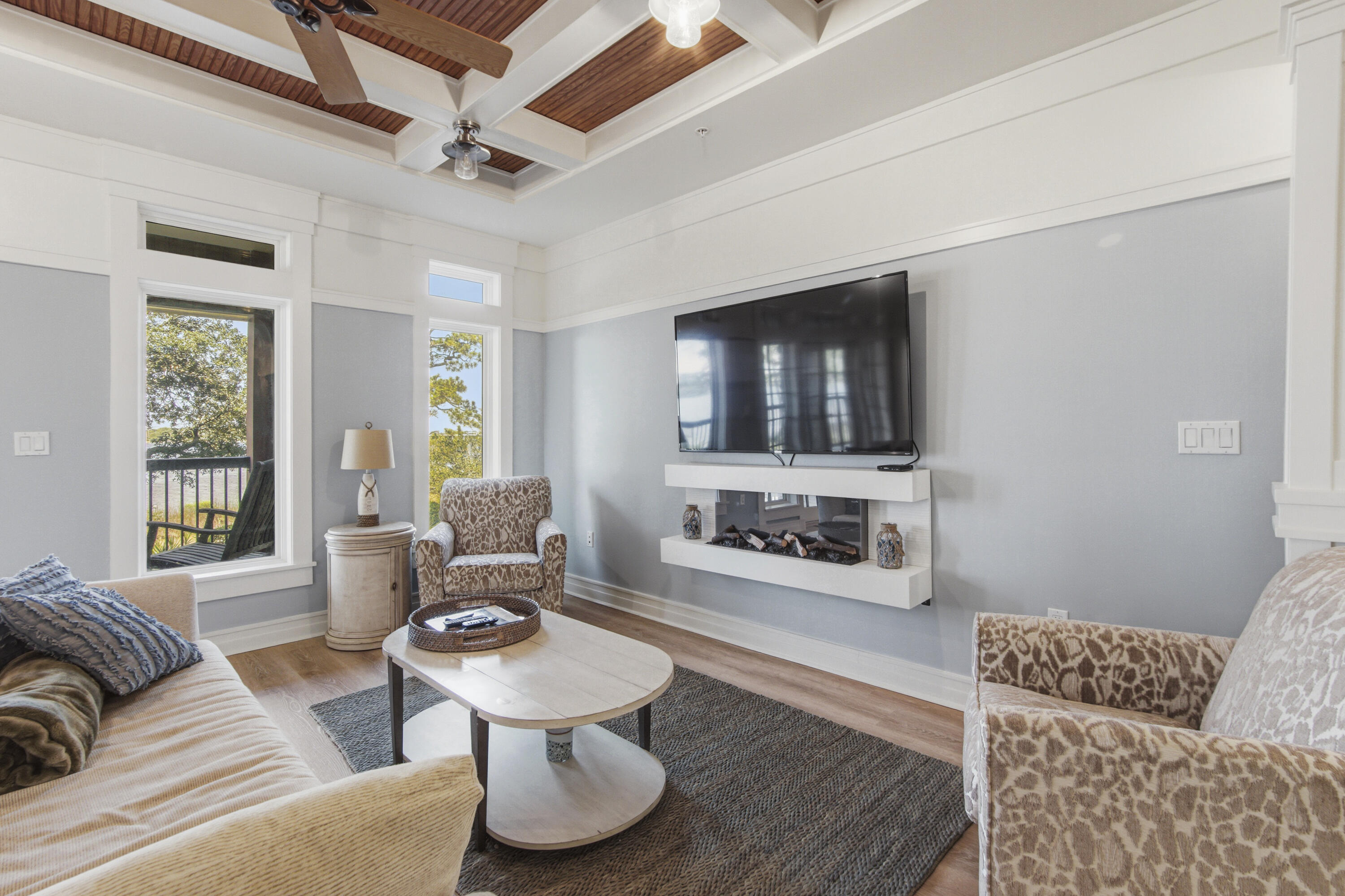 LAKESIDE LODGE AT PROSPECT POINT - Residential