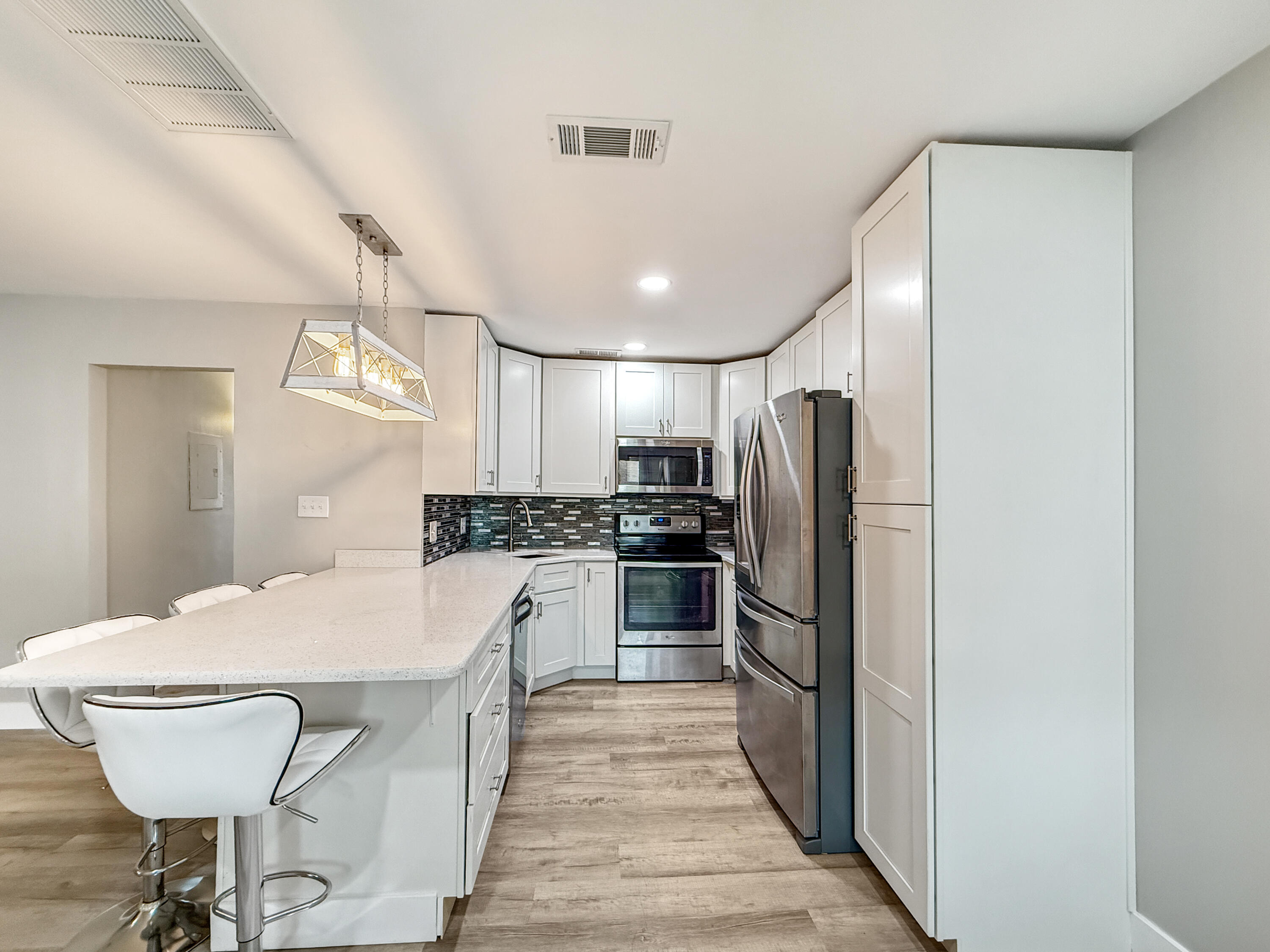 SAILWIND CONDOS - Residential