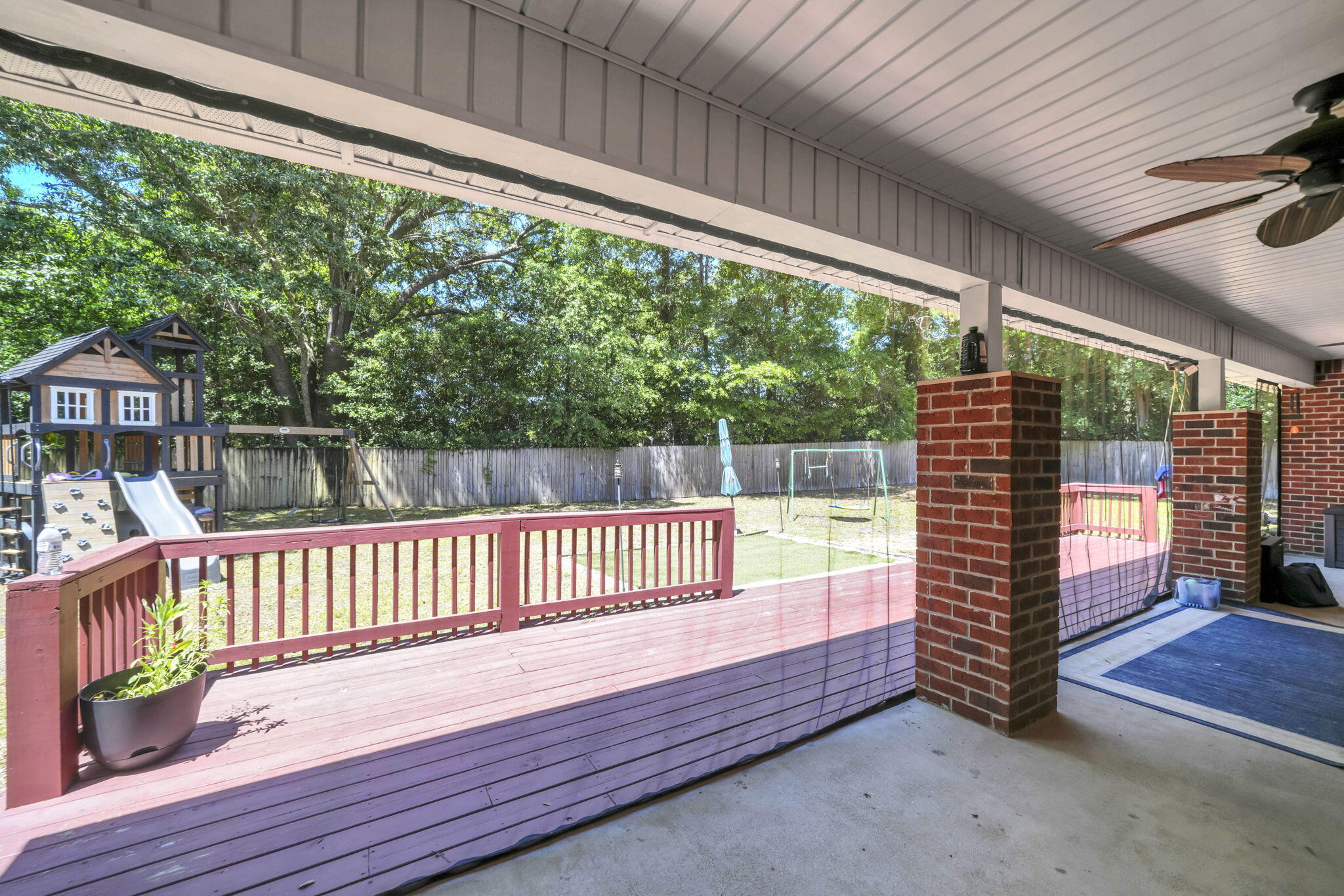 GARNIERS BEACH 6TH - Residential