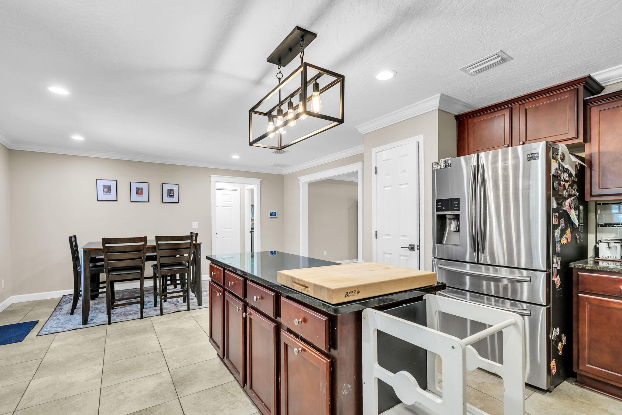 GARNIERS BEACH 6TH - Residential