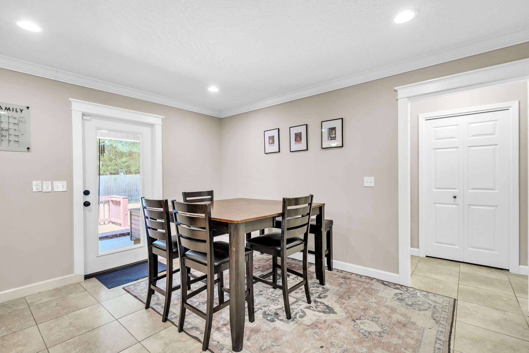 GARNIERS BEACH 6TH - Residential