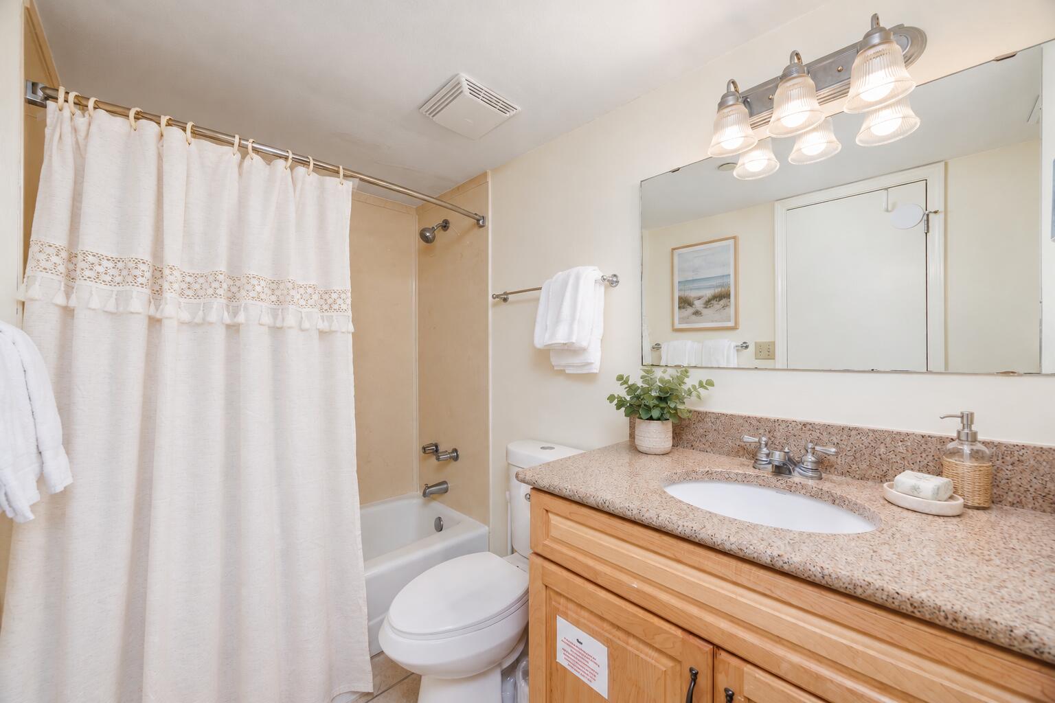 NAUTILUS CONDO - Residential