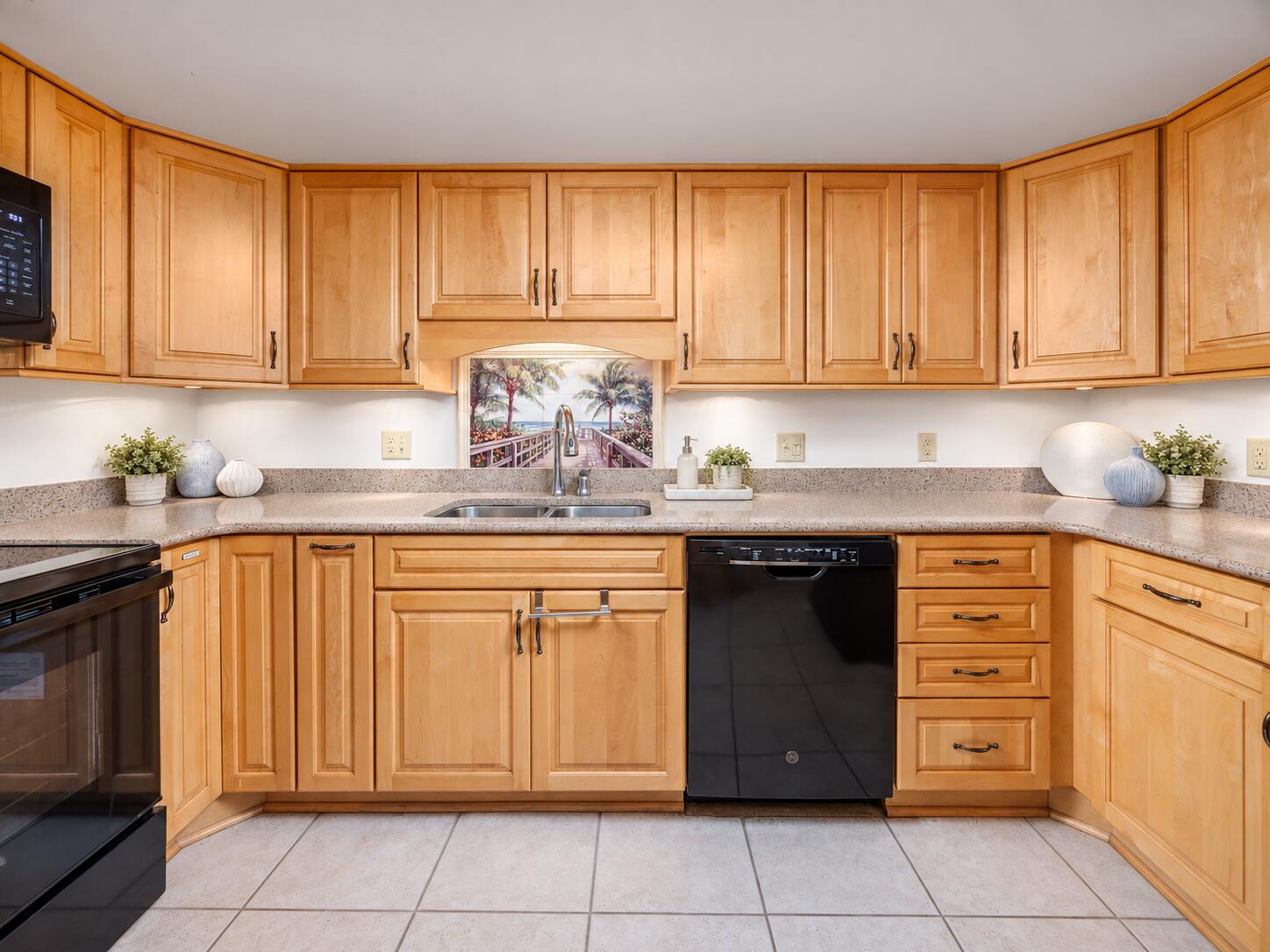 NAUTILUS CONDO - Residential