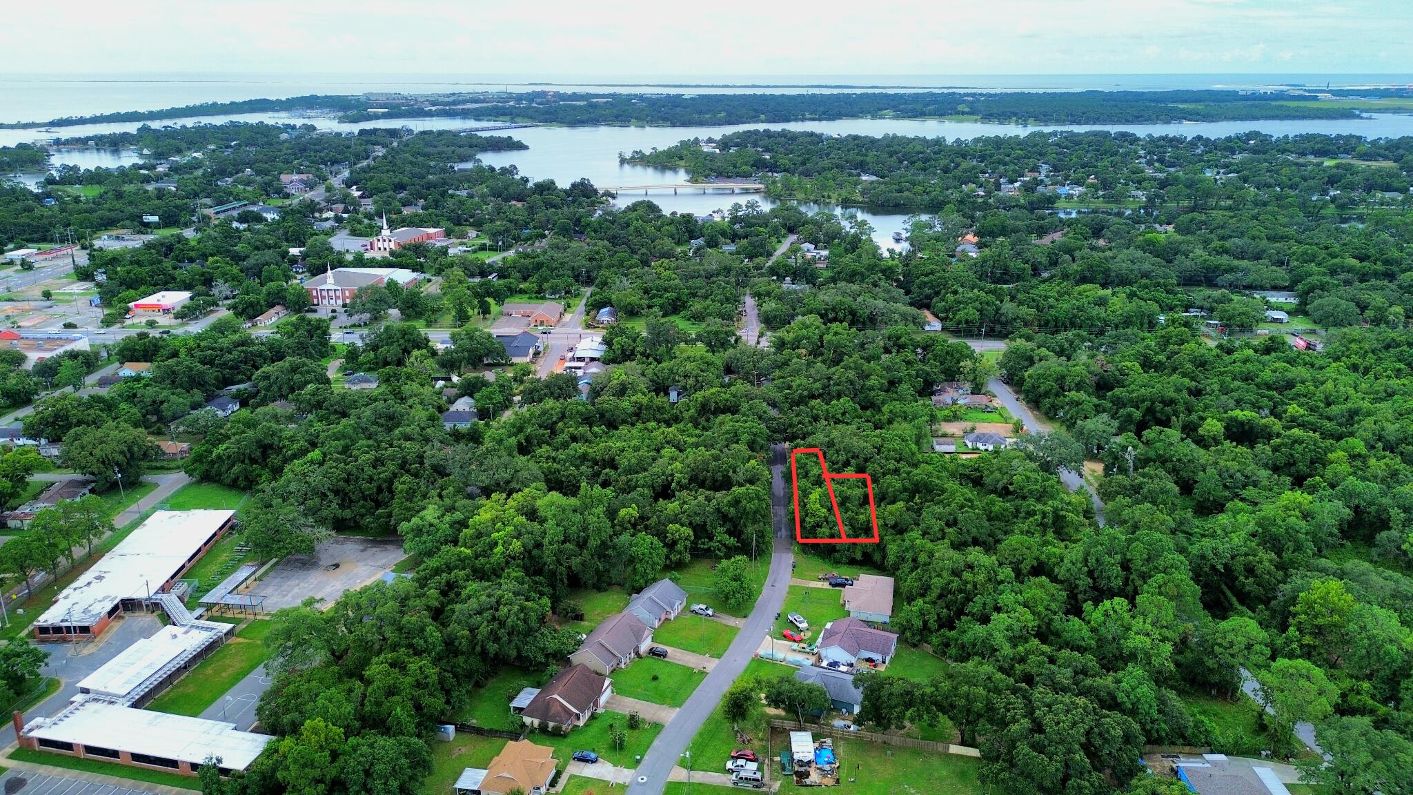 NO RECORDED SUBDIVISION - Land