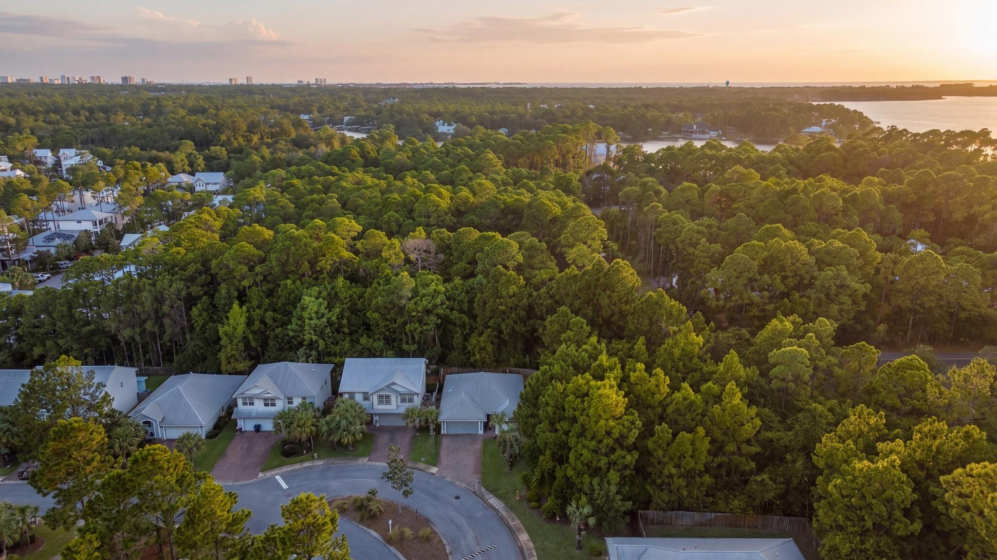 EAGLE BAY - Residential