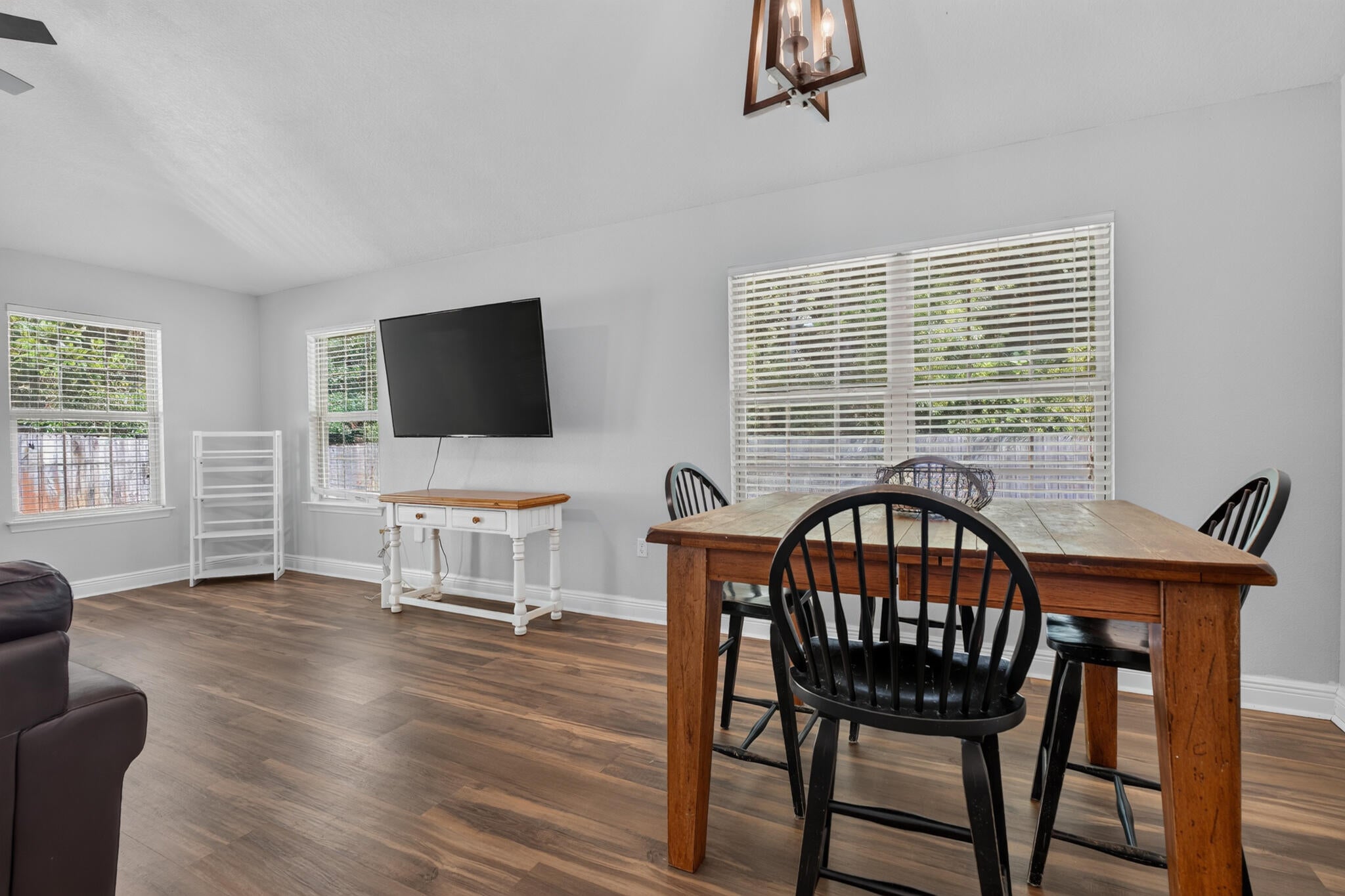 EAGLE BAY - Residential