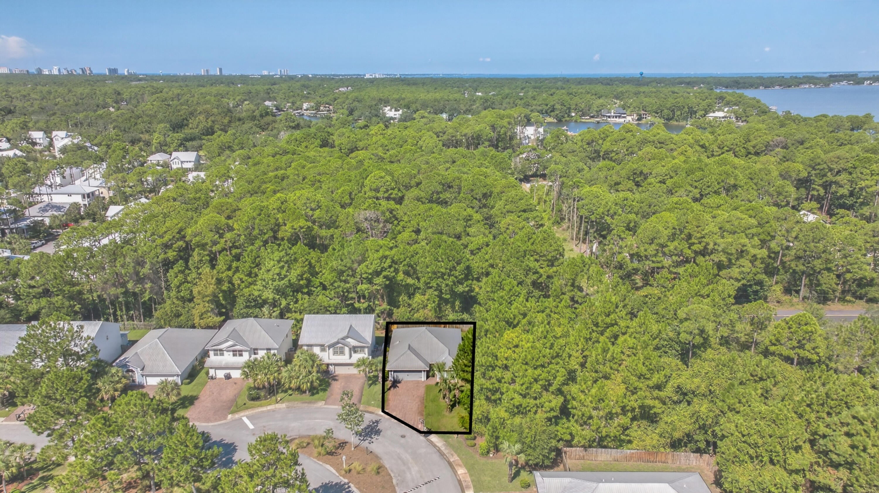 EAGLE BAY - Residential