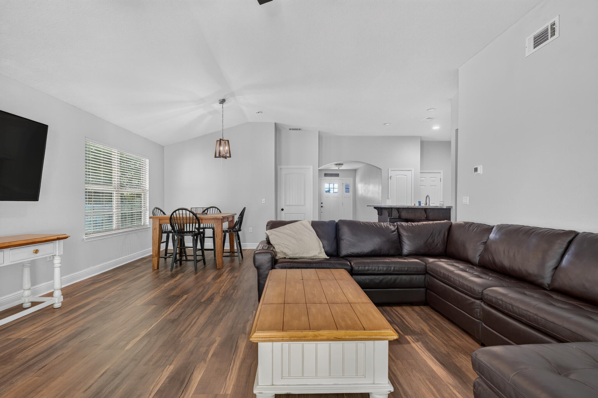 EAGLE BAY - Residential