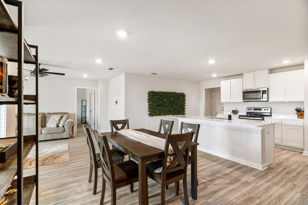 SILVER LAKE VILLAGE - Residential
