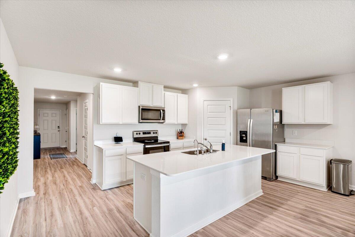 SILVER LAKE VILLAGE - Residential
