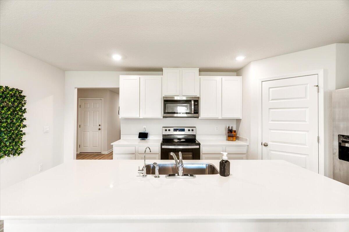 SILVER LAKE VILLAGE - Residential