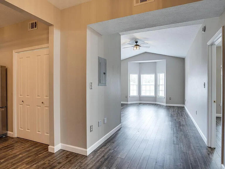 THE OAKS AT NICEVILLE - Residential