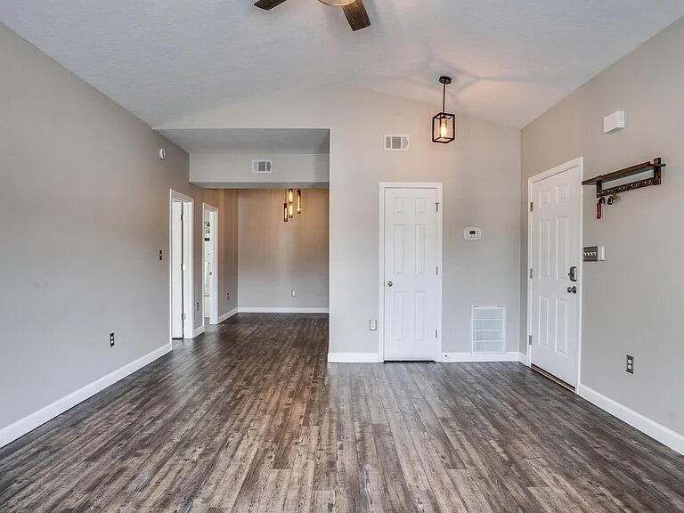 THE OAKS AT NICEVILLE - Residential