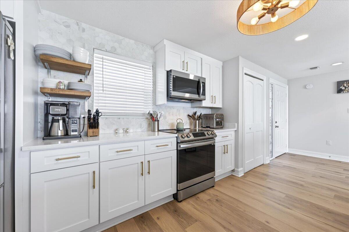 Compass Rose - Residential