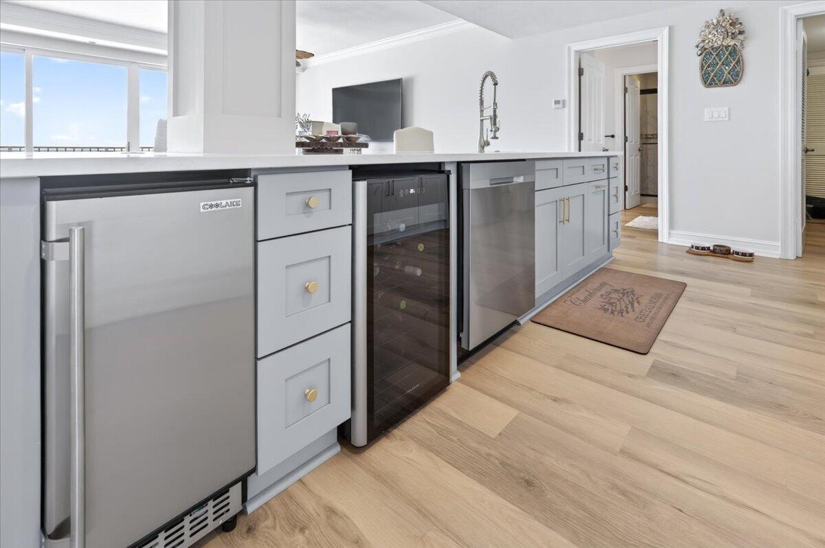 Compass Rose - Residential