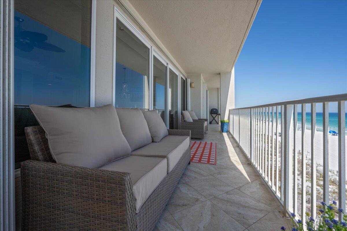 Compass Rose - Residential