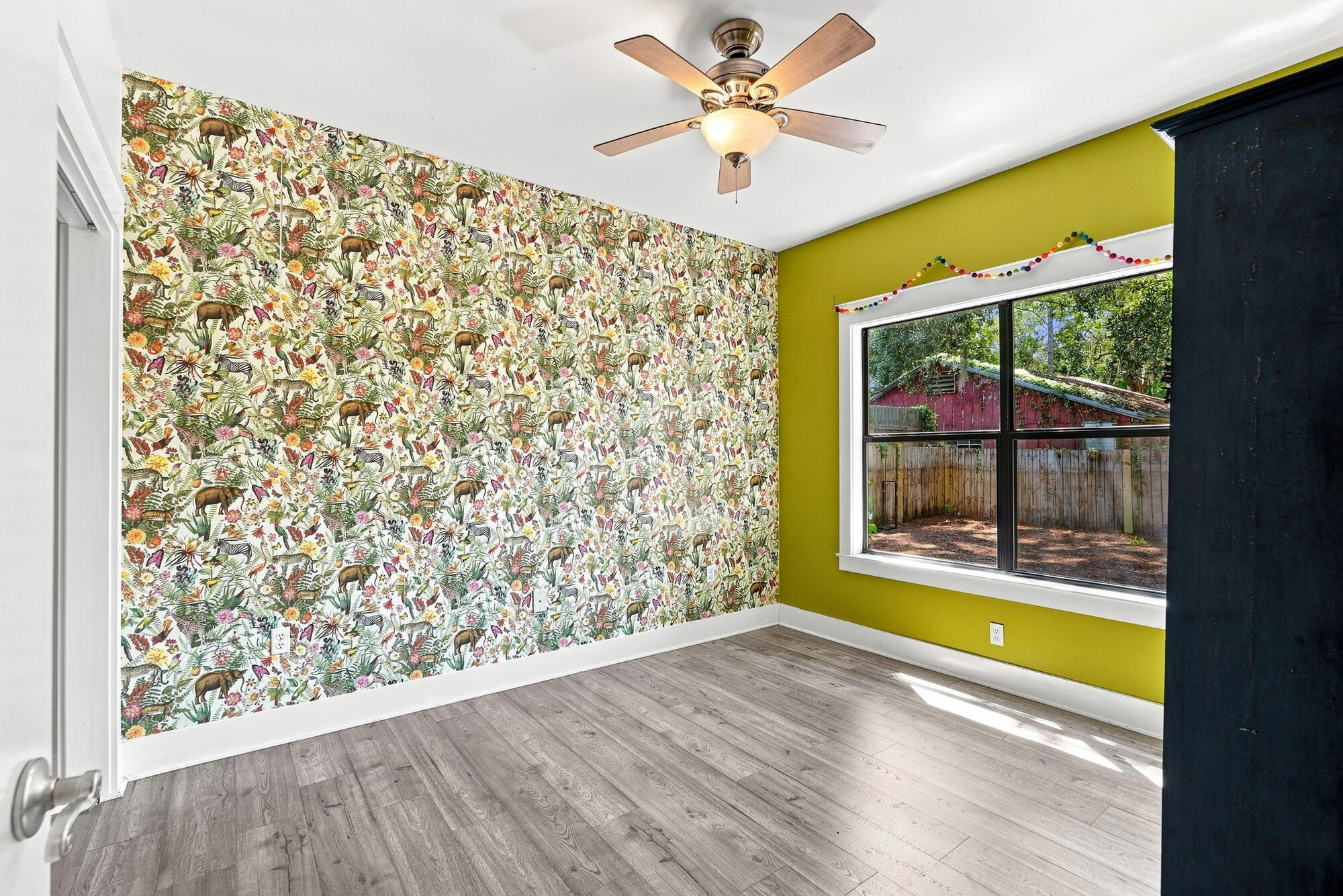MACK BAYOU CENTER - Residential