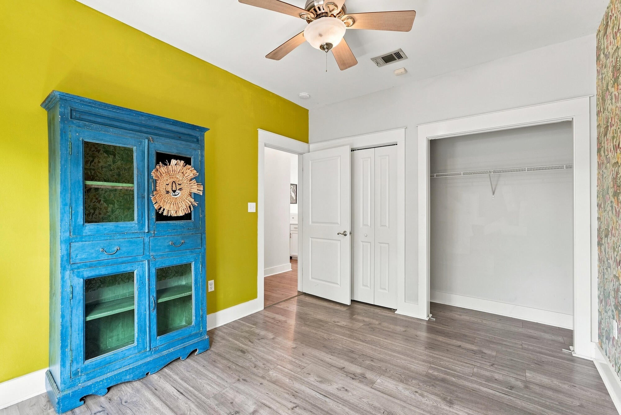 MACK BAYOU CENTER - Residential