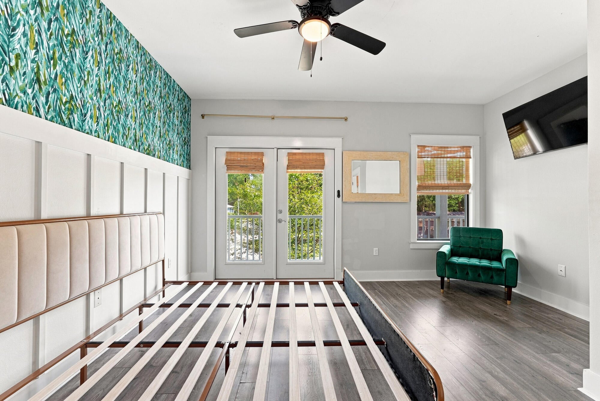 MACK BAYOU CENTER - Residential