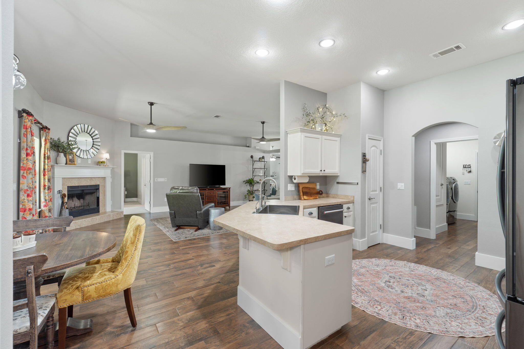 EAST BAY RIVER ESTATES - Residential