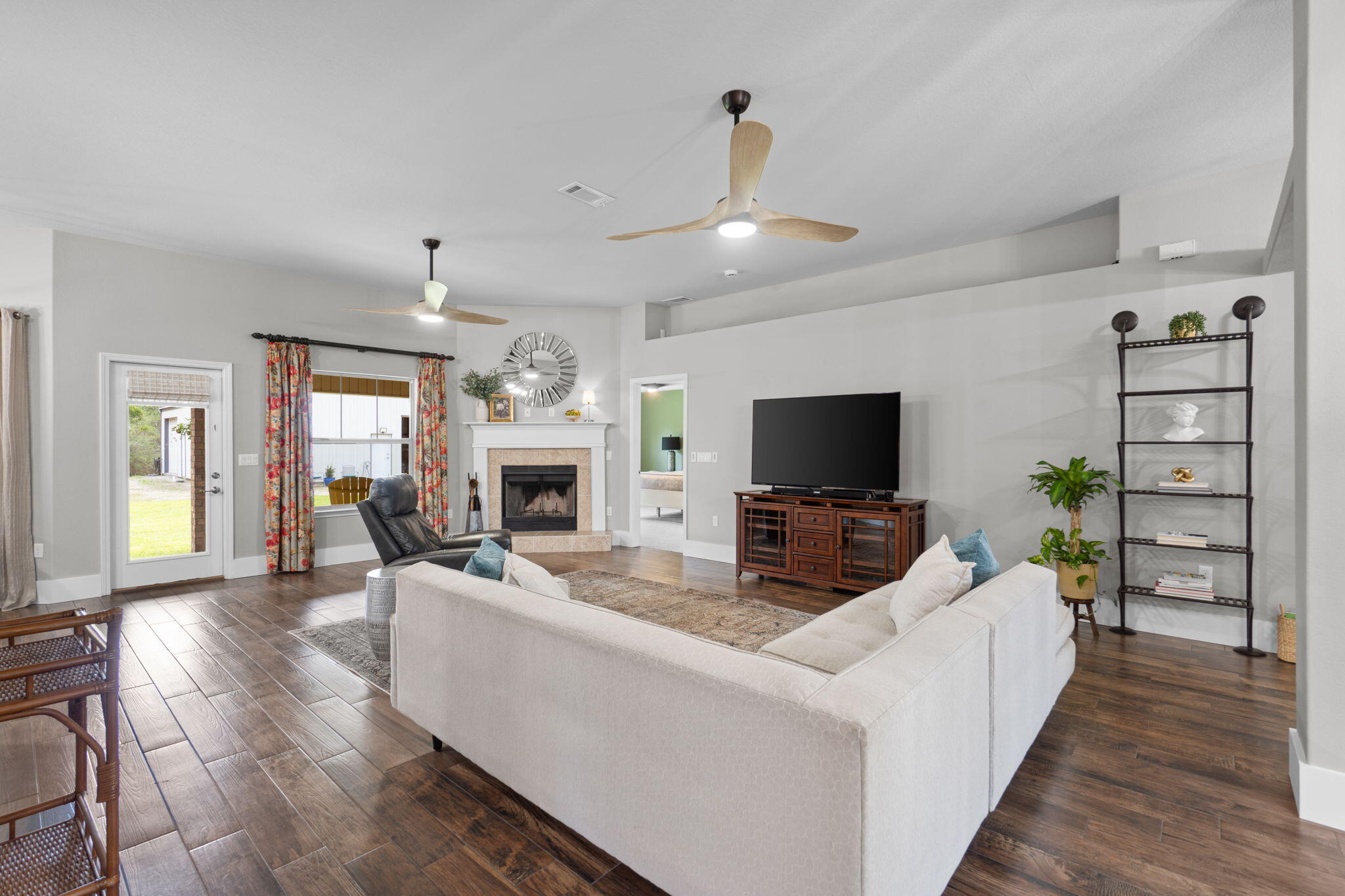 EAST BAY RIVER ESTATES - Residential