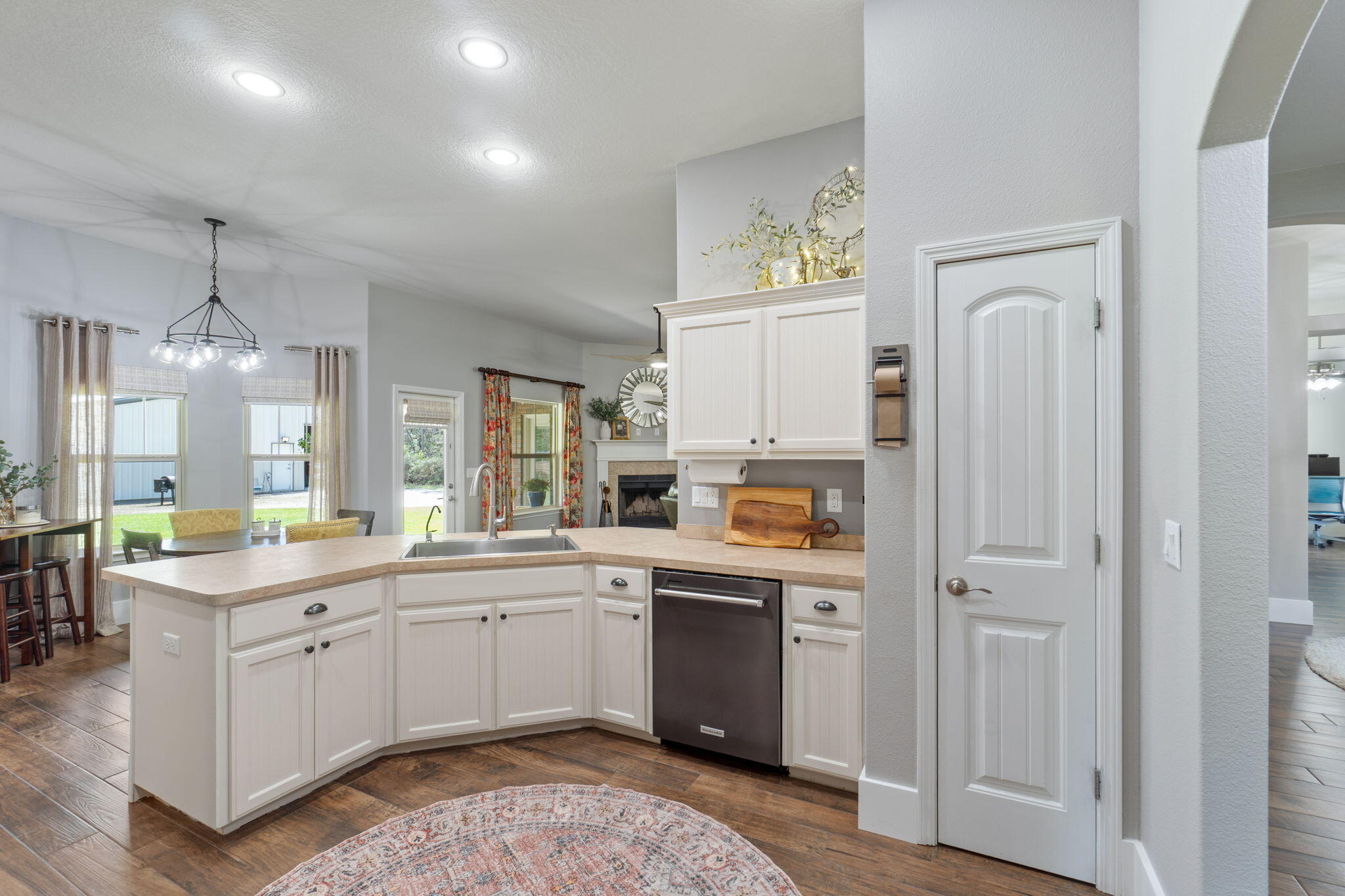 EAST BAY RIVER ESTATES - Residential