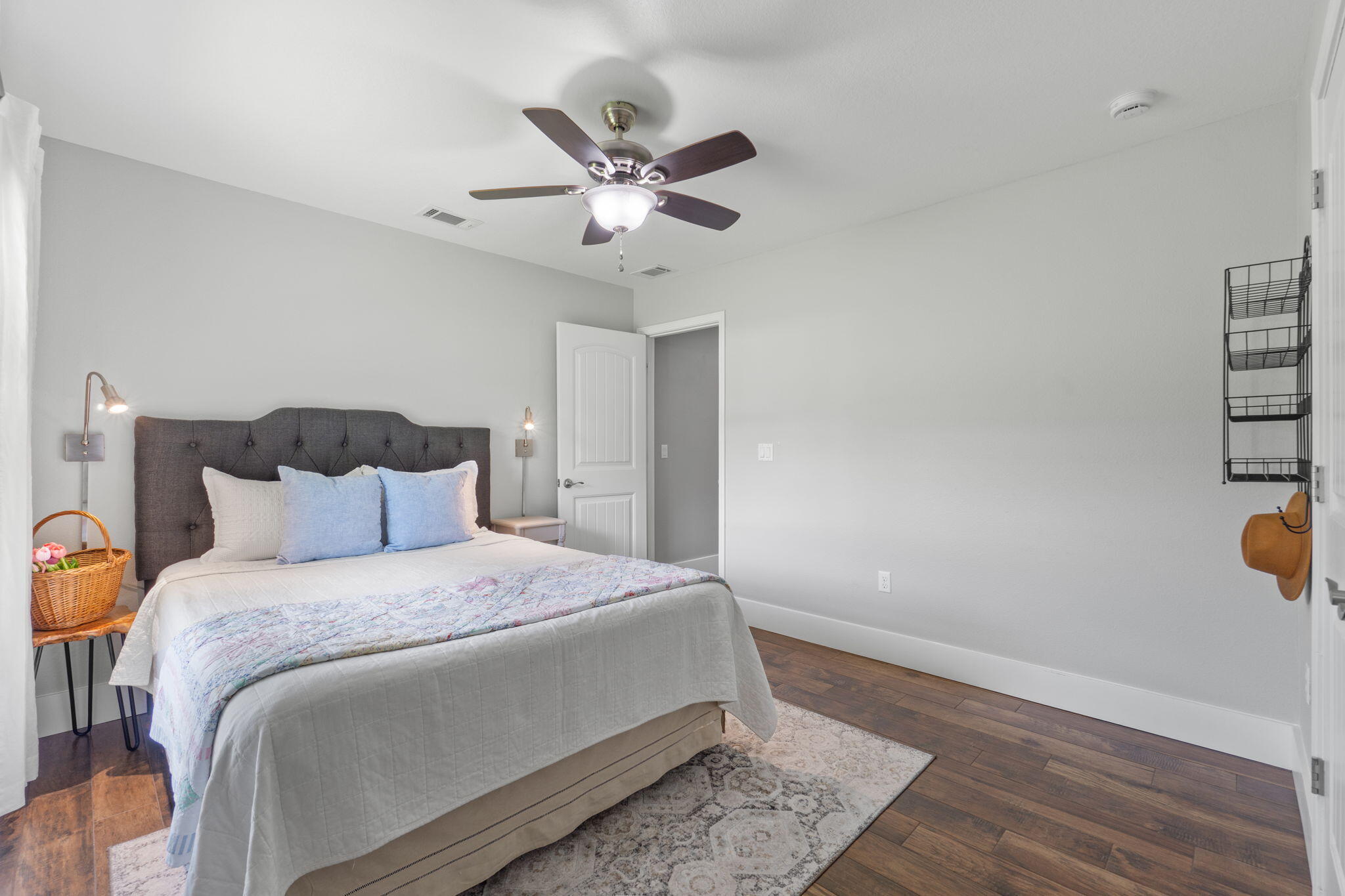 EAST BAY RIVER ESTATES - Residential