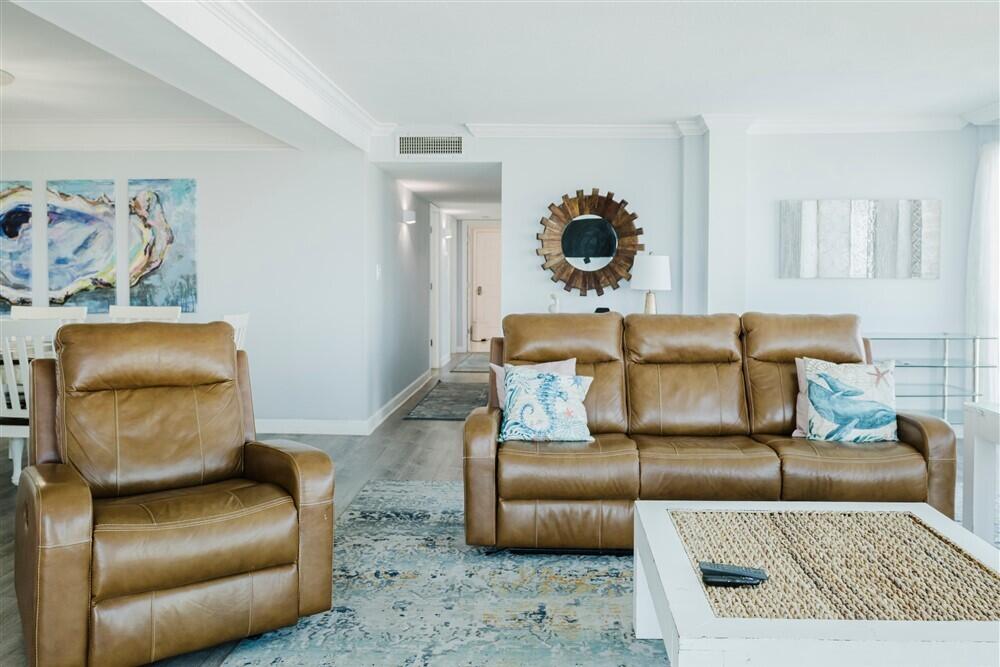 SHORELINE TOWERS 3 - Residential