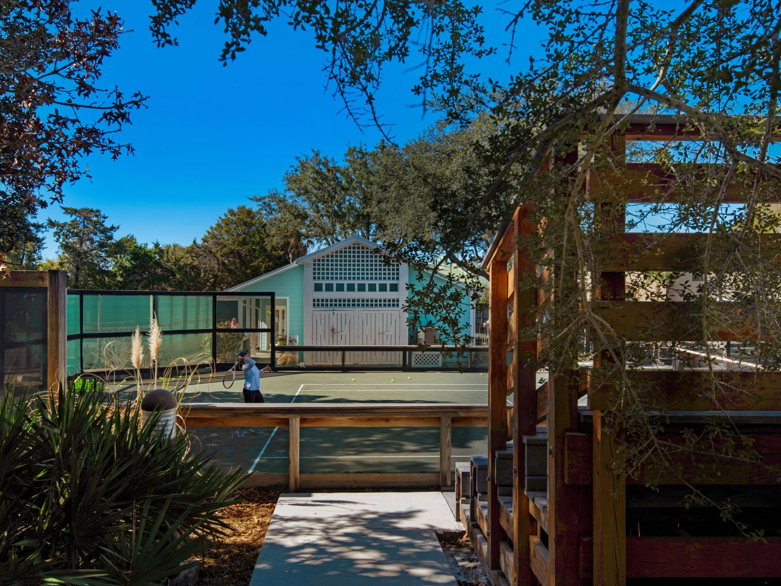 HIDDEN DUNES BEACH COTTAGES 2 - Residential