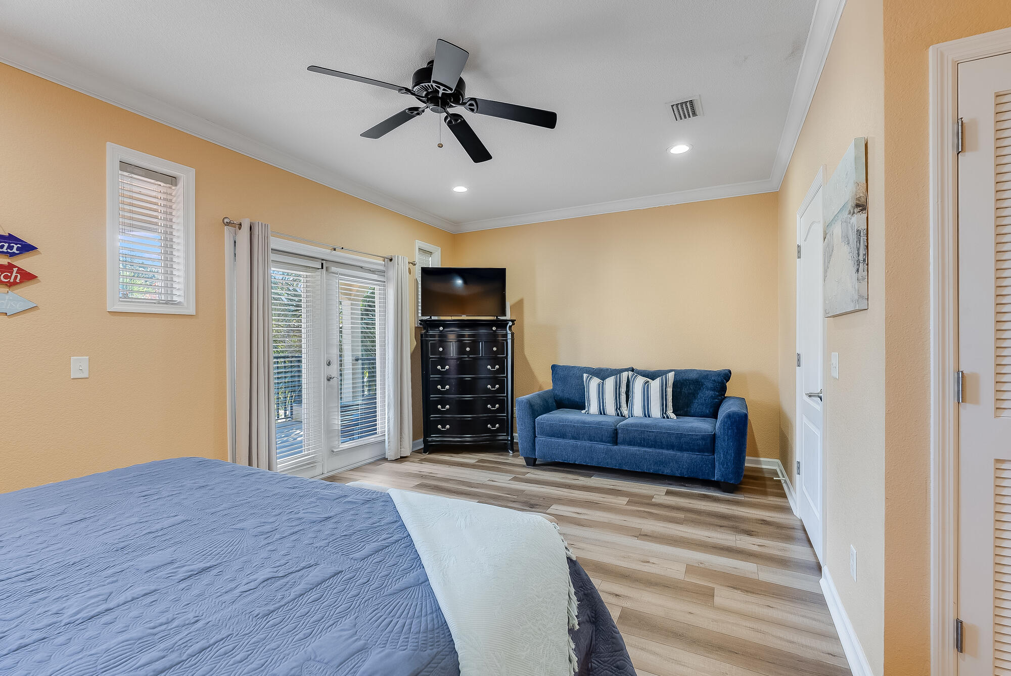 BELLA COSTA - Residential