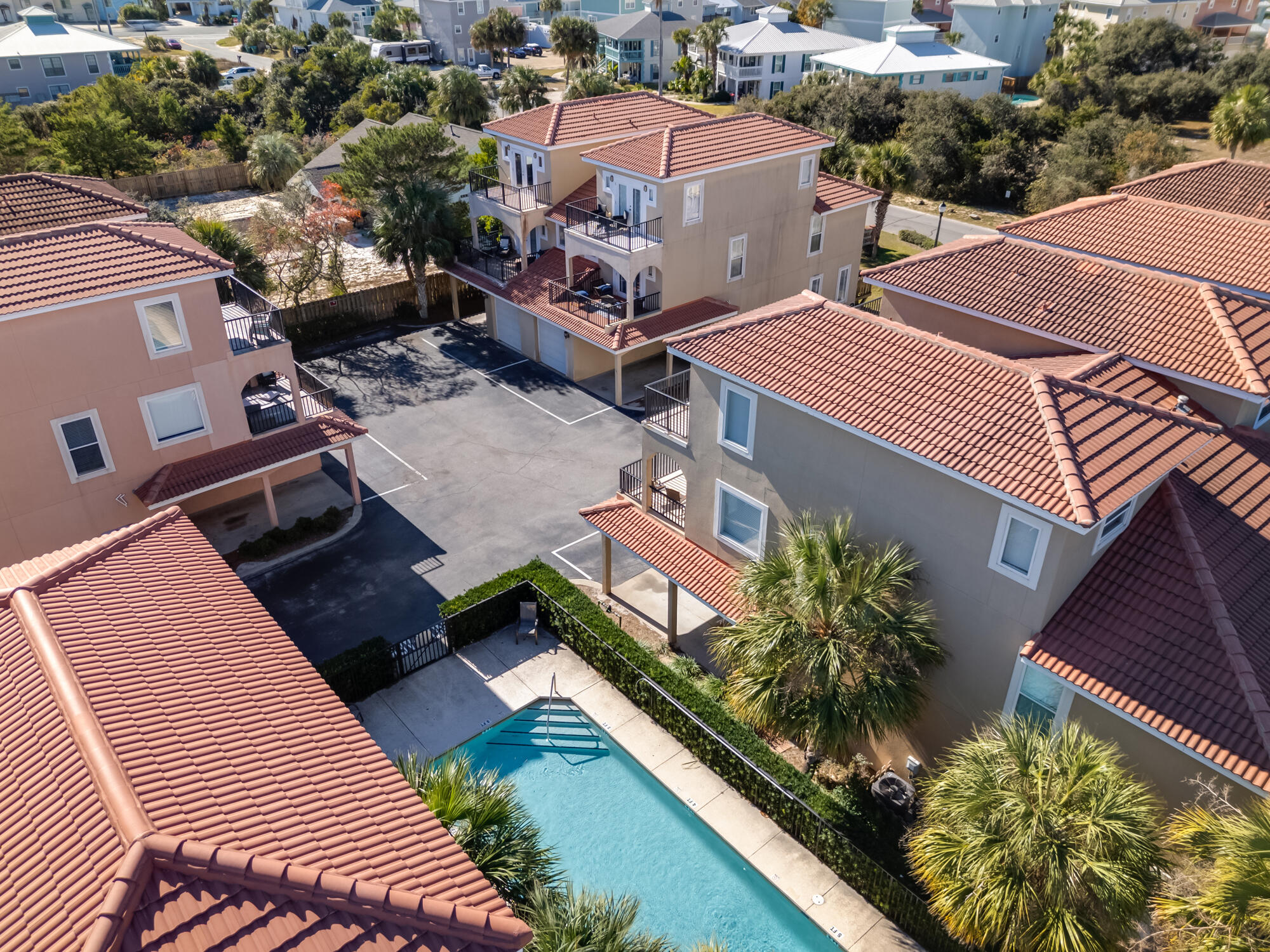 BELLA COSTA - Residential
