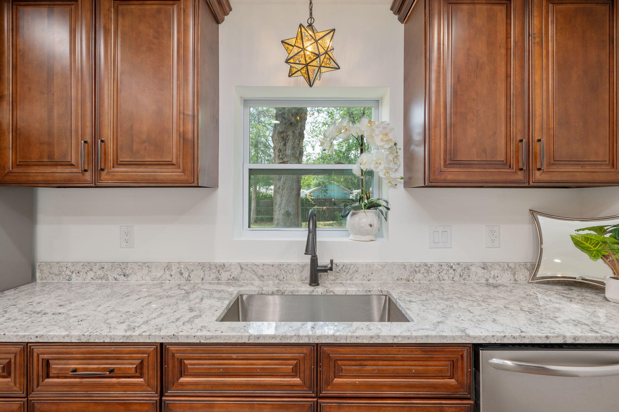 WINTHROP PLACE - Residential