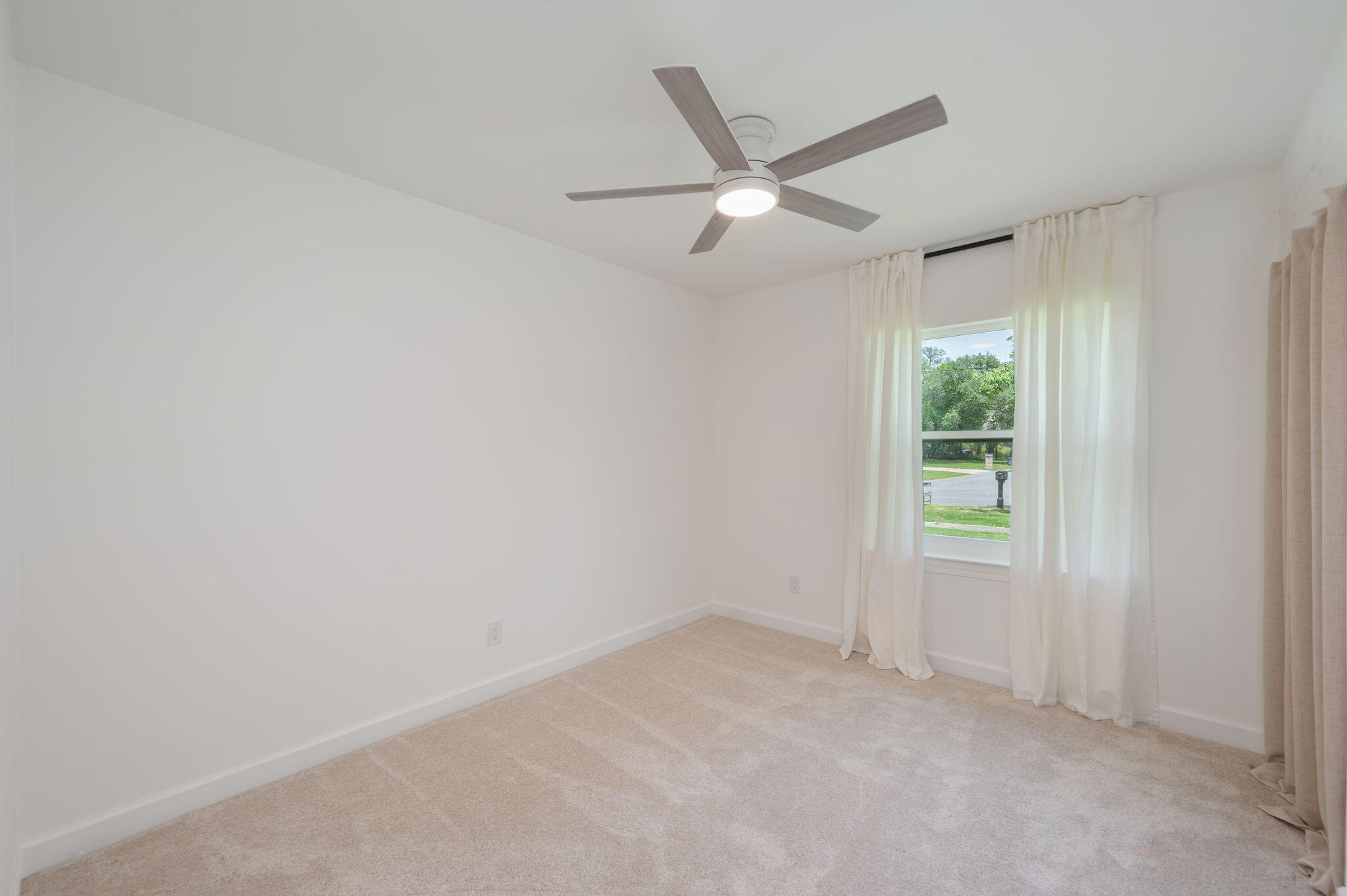 WINTHROP PLACE - Residential