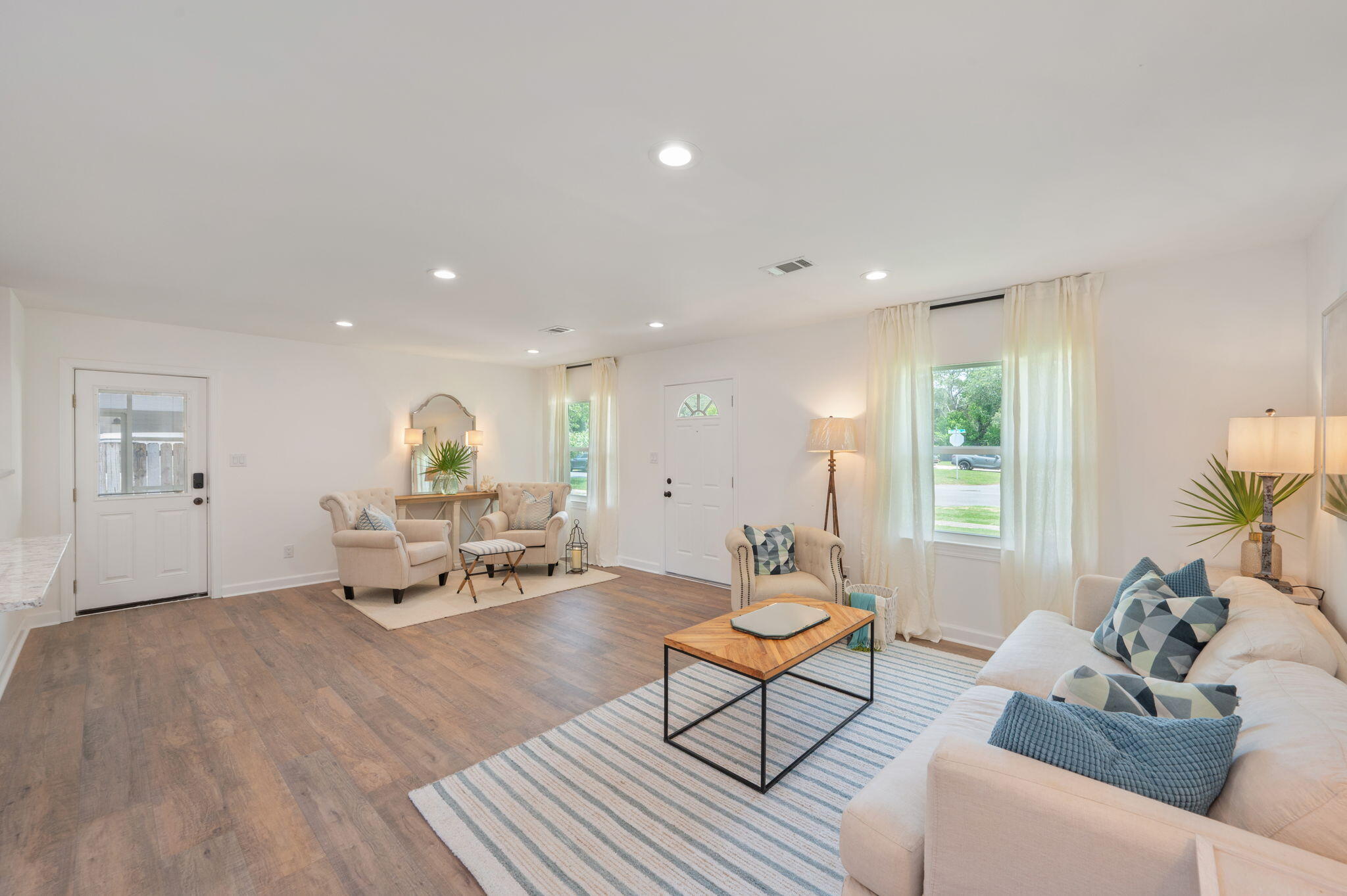 WINTHROP PLACE - Residential