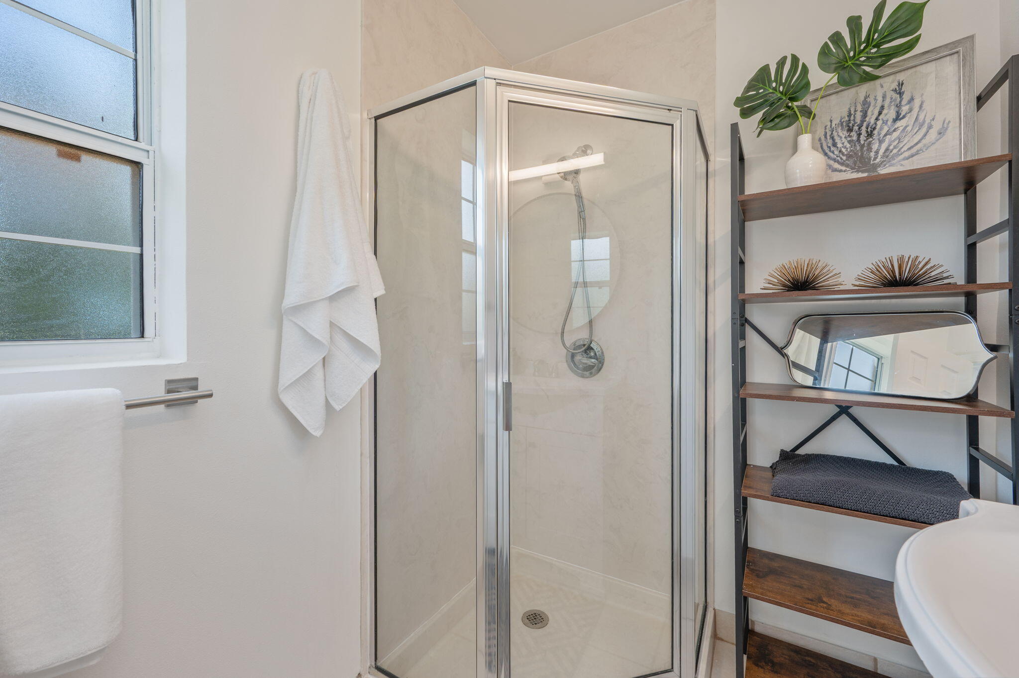 WINTHROP PLACE - Residential